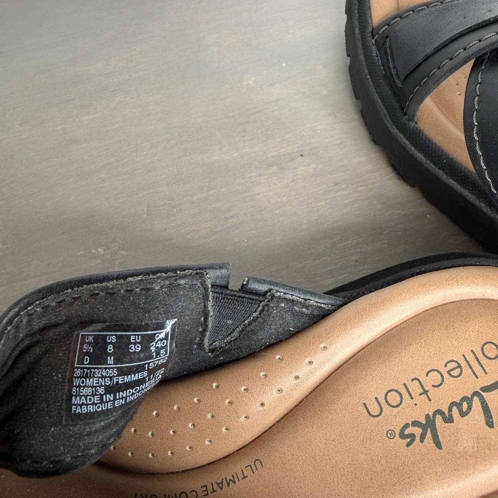 Clarks Black Leather Cross-Strap Slide Sandals Size 8 - Picture 7 of 8